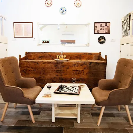 Stefanis Relis House