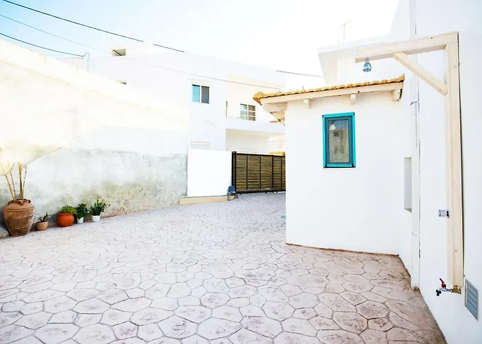 Stefanis Relis House בית נופש