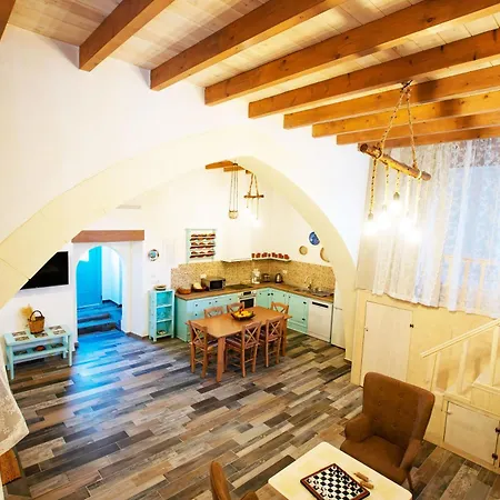 Stefanis Relis House Semesterbostad *