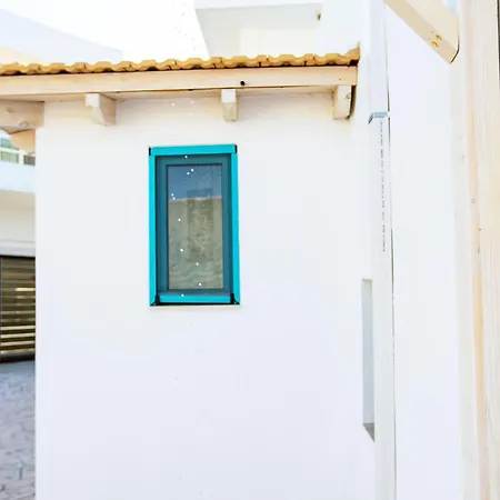 Stefanis Relis House Semesterbostad