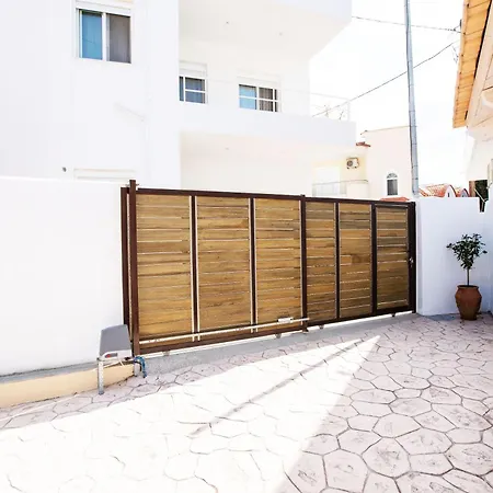 Holiday home Stefanis Relis House