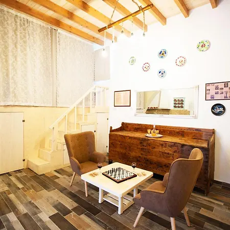 Stefanis Relis House Semesterbostad *