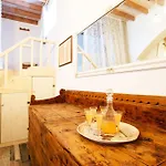 Stefanis Relis House